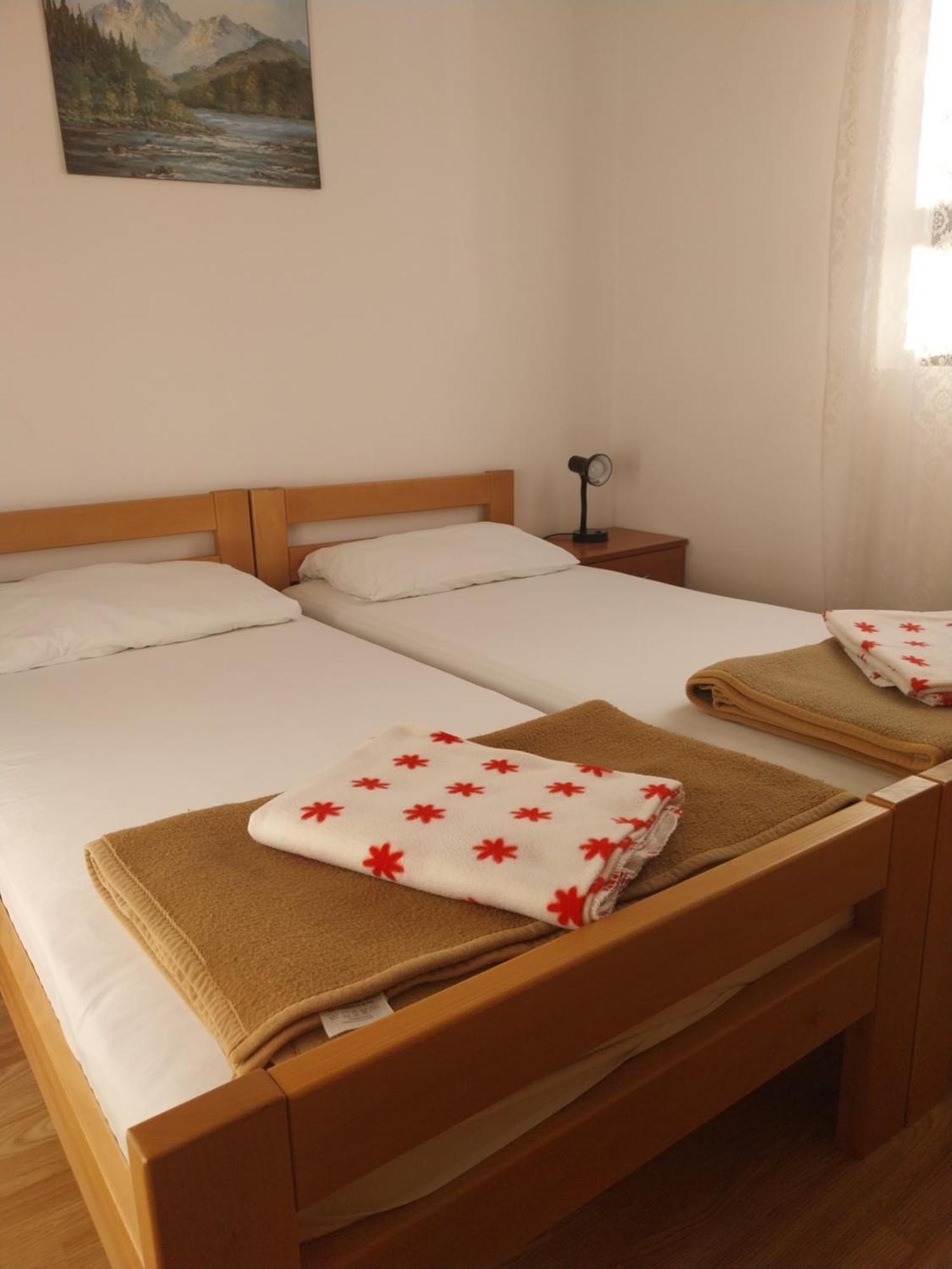 Studio Apartman Krk Town Exterior foto